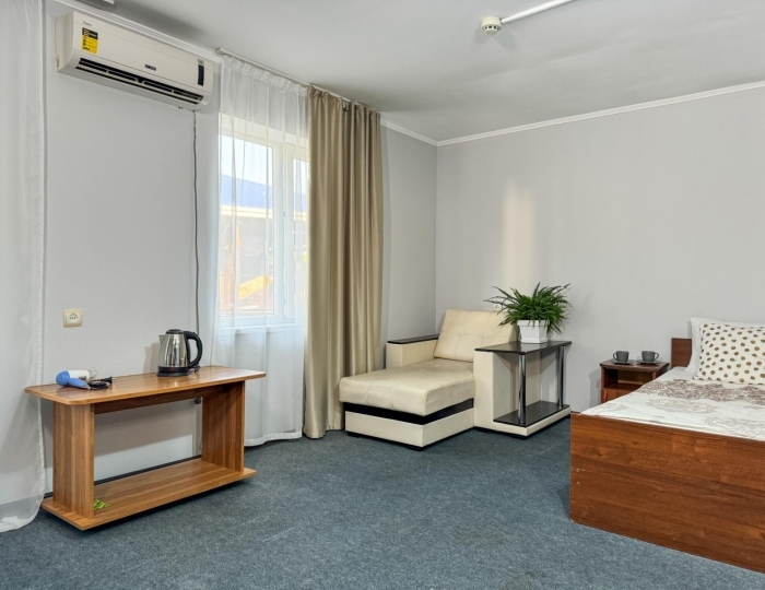 4-местный 2-комнатный номер стандарт семейный - Отель «Мега 2» Гагра